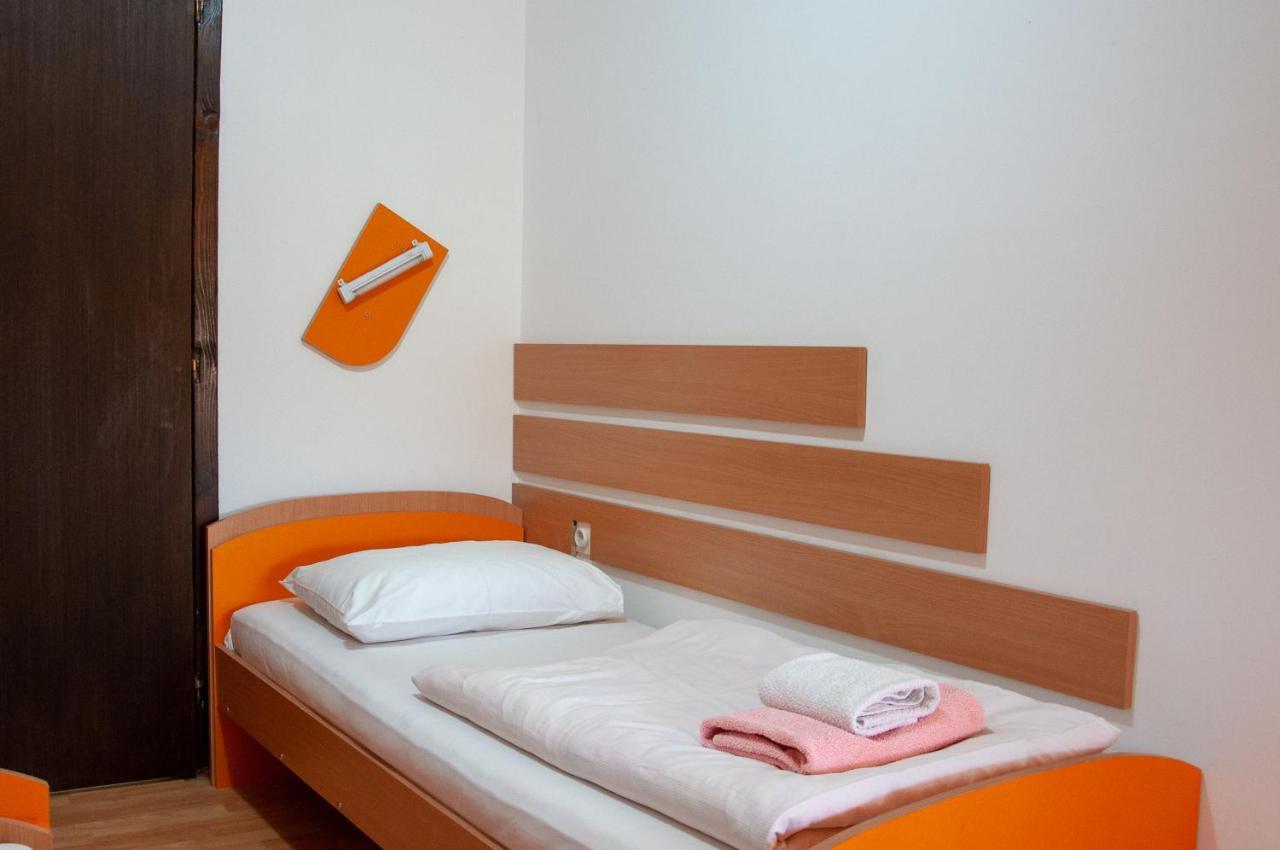 Apartmani Zvirac Soko Banja Exterior foto