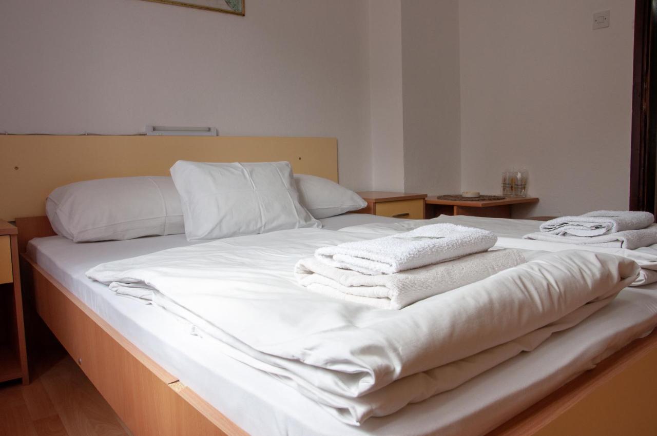 Apartmani Zvirac Soko Banja Exterior foto