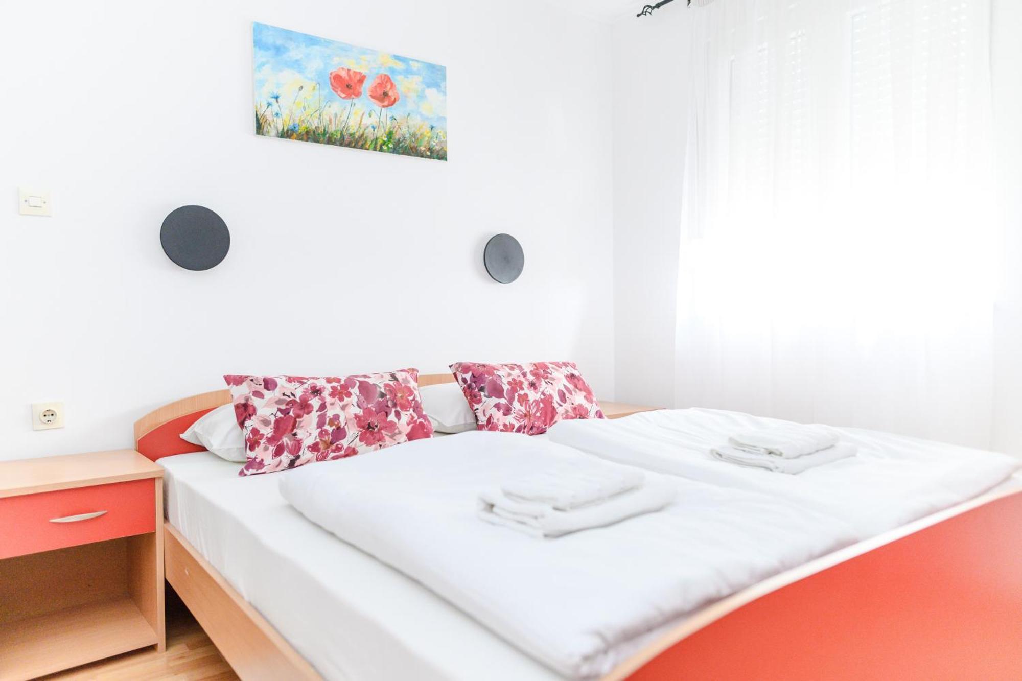 Apartmani Zvirac Soko Banja Exterior foto